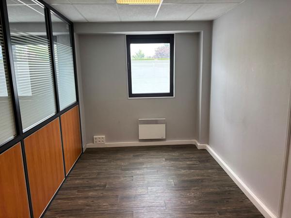 BUREAUX - A LOUER - BEAUVAIS