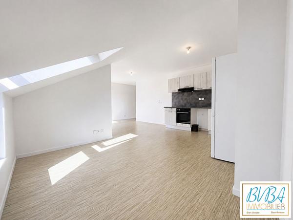 NANTES quartier ZOLA - Appartement dernier étage - 2 chambres - terrasse - Sans vis à vis - parking privé , Nantes