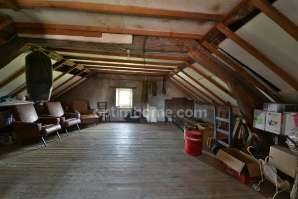MAISON PLAIN PIED 2 Chambres - 77  m² + MAISON 3 niveaux - 3 Chambres - 82 m² - GARAGE et DEPENDANCES - terrain 1700 m² environ  MAGNAC LAVAL (87190)
