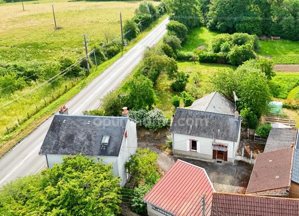 MAISON PLAIN PIED 2 Chambres - 77  m² + MAISON 3 niveaux - 3 Chambres - 82 m² - GARAGE et DEPENDANCES - terrain 1700 m² environ  MAGNAC LAVAL (87190)