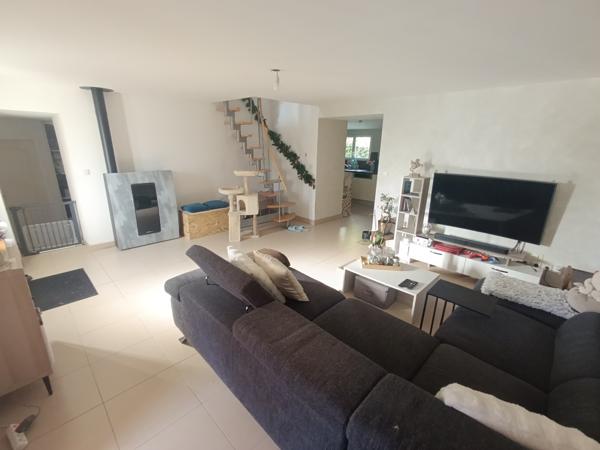 Maison 1300m² de terrain 3 chambres