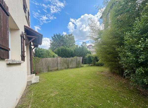Appartement Viroflay 3 pièces en duplex 60m² utile avec jardin et grenier