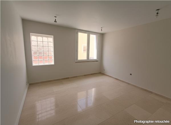 Chateaurenard 63 m2 Plain-pied avec Garage Bureau possible Chateaurenard