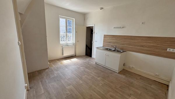 SUEVRES - APPART T2