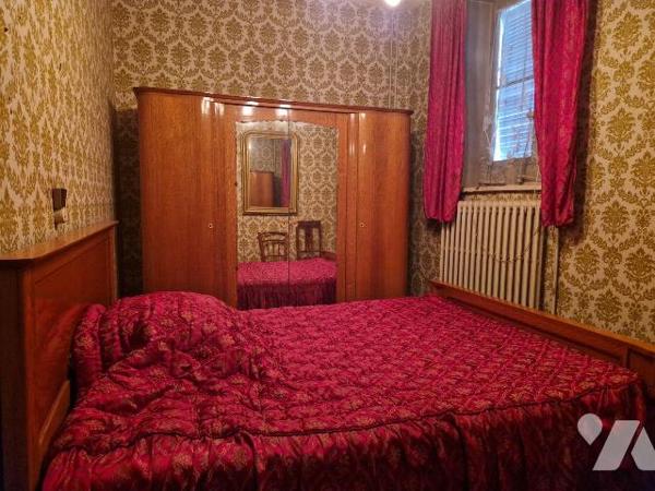 A vendre à Bar-sur-Aube, à proximité de l'église fraichement rénovée de Saint Maclou, à quelque...