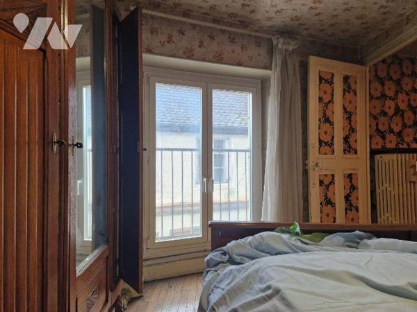 A vendre à Bar-sur-Aube, à proximité de l'église fraichement rénovée de Saint Maclou, à quelque...