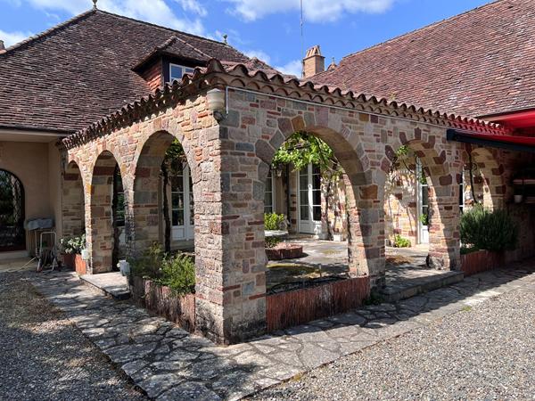 Demeure de prestige à 5 mn de Figeac Capdenac le haut