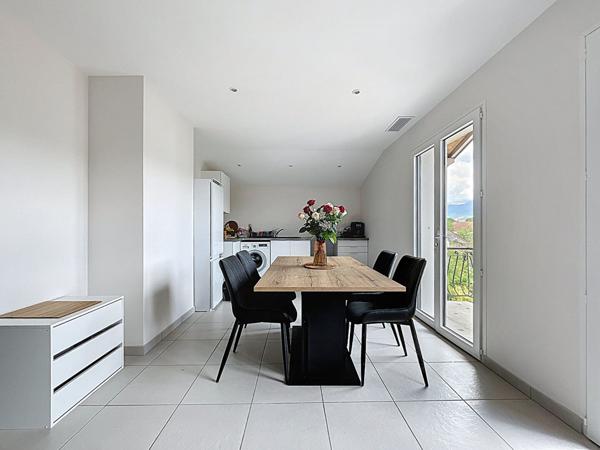 Appartement 2 pièces de 41,10 m² au sol, à vendre sur la commune de Poisy