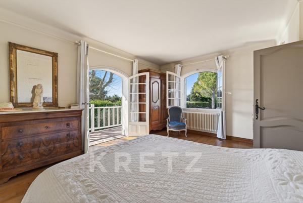 Authentique mas provençal avec piscine et dépendances – Environnement calme