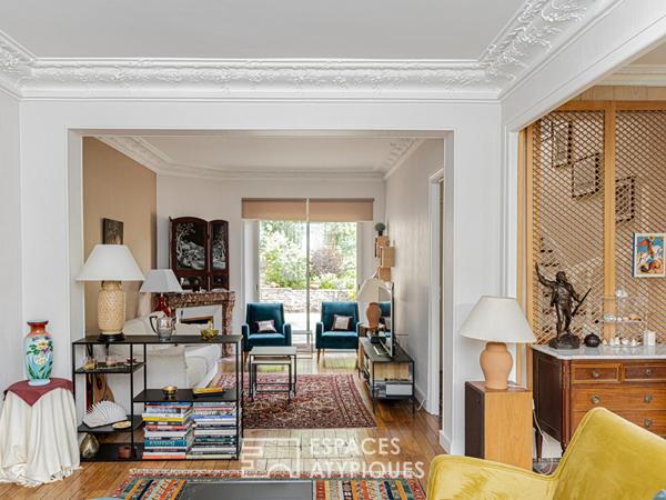 Maison bourgeoise en meulière et jardin paysager
