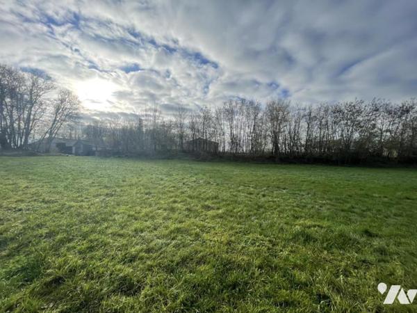 A VENDRE TERRAINS à BATIR LIBRE CONSTRUCTEUR