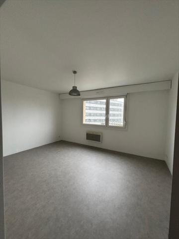 Location 1 Pieces 25 54500 Vandoeuvre Les Nancy 3635