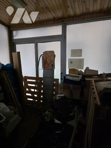 Paris 75015 - local commercial avec sous sol et vitrine