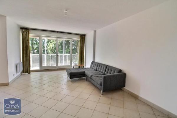 Appartement à louer 5 pièces 106.99m² Mérignac (33700)