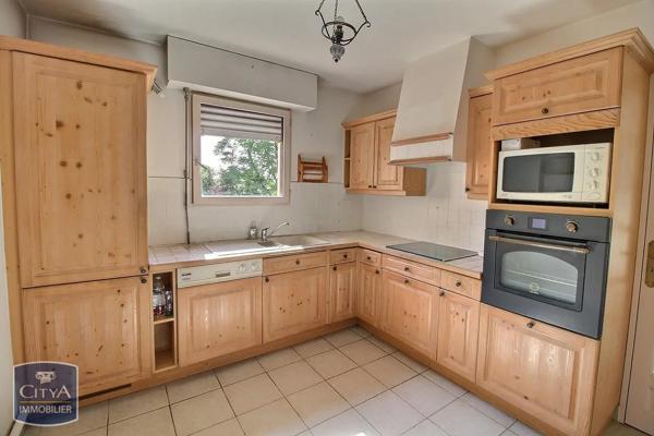 Appartement à louer 5 pièces 106.99m² Mérignac (33700)