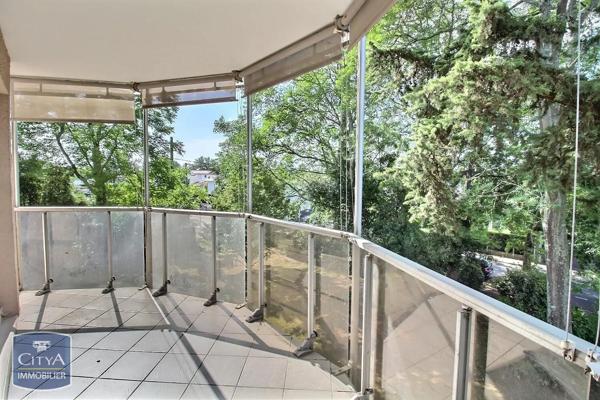 Appartement à louer 5 pièces 106.99m² Mérignac (33700)