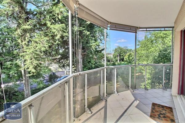 Appartement à louer 5 pièces 106.99m² Mérignac (33700)