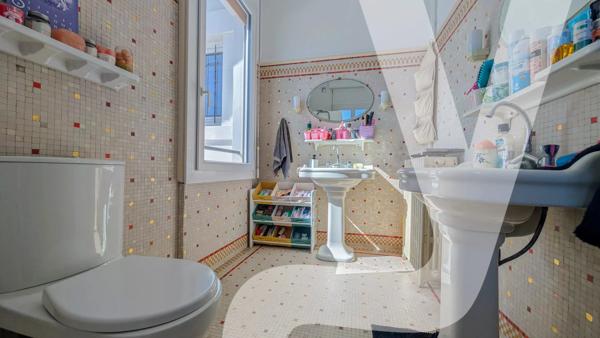 Arcachon Centre – Maison de caractère avec deux appartements indépendants et garage - 33120 Arcachon - Réf 86900170