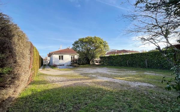 Maison à vendre    4 pièces •  Villenave-d'Ornon