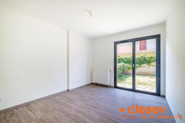 Charmant T2 avec terrasse, jardin et parking à Bron ...