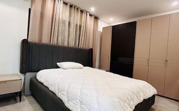 Maison à louer    7 pièces •  Baie-Mahault