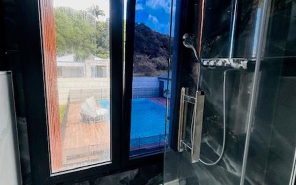 Maison à louer    7 pièces •  Baie-Mahault