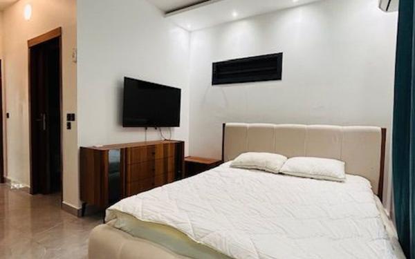 Maison à louer    7 pièces •  Baie-Mahault