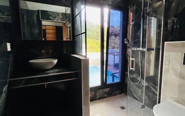 Maison à louer    7 pièces •  Baie-Mahault