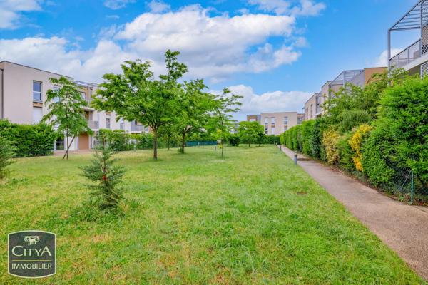 Appartement à vendre 3 pièces 60m² Bron (69500)