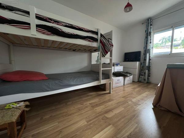 Maison à vendre à Saint-Denis à la Réunion (97400), ref : 97405/221   
Saint-François