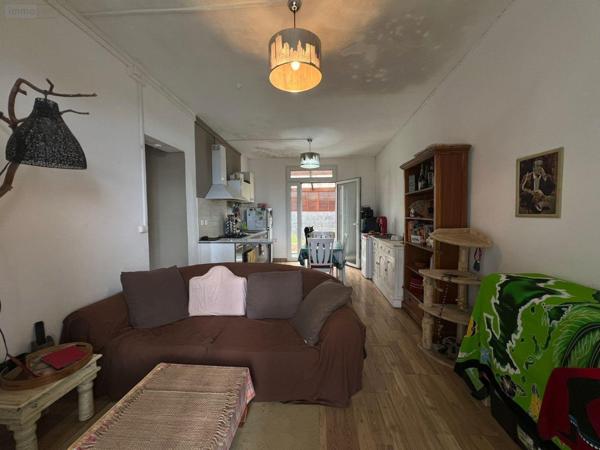 Maison à vendre à Saint-Denis à la Réunion (97400), ref : 97405/221   
Saint-François