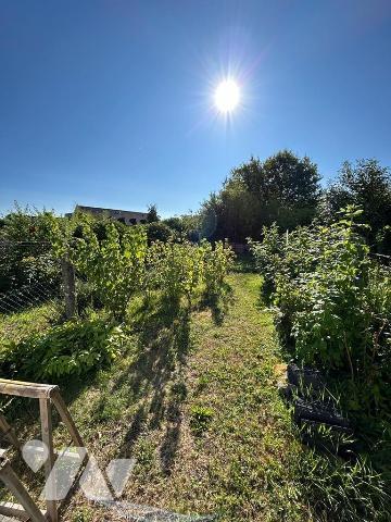 A VENDRE HUELGOAT MAISON IDEALEMENT PLACEE AU CENTRE