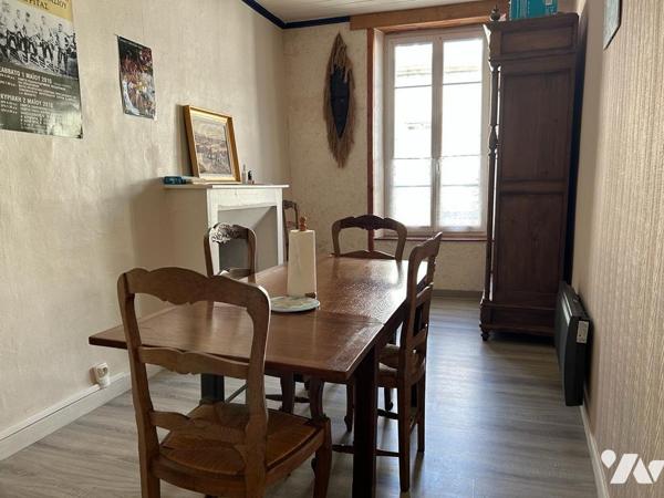 A VENDRE HUELGOAT MAISON IDEALEMENT PLACEE AU CENTRE