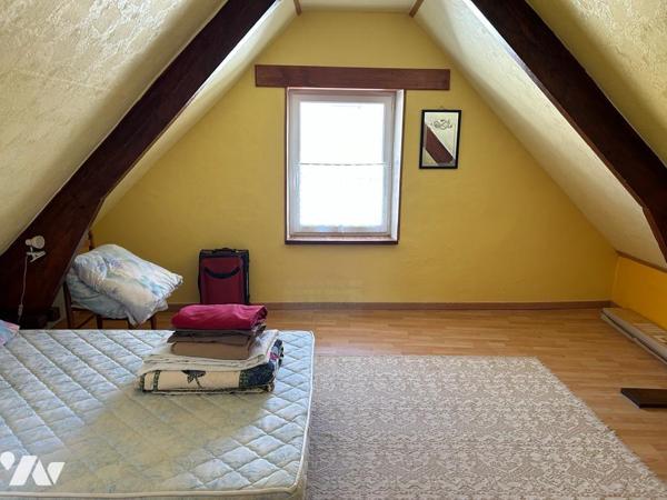 A VENDRE HUELGOAT MAISON IDEALEMENT PLACEE AU CENTRE