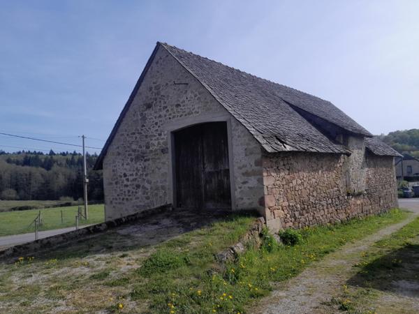 CORPS DE FERME RENOVE AVEC DEPENDANCES
