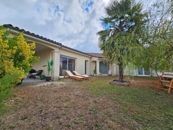 Maison à vendre 16400 La Couronne 7 pièce(s) 173 m2