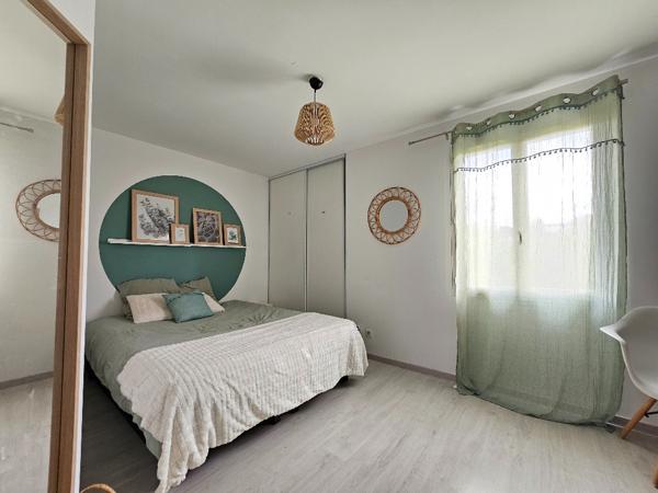 Maison à vendre 16400 La Couronne 7 pièce(s) 173 m2