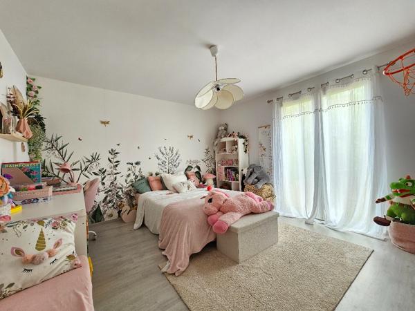 Maison à vendre 16400 La Couronne 7 pièce(s) 173 m2