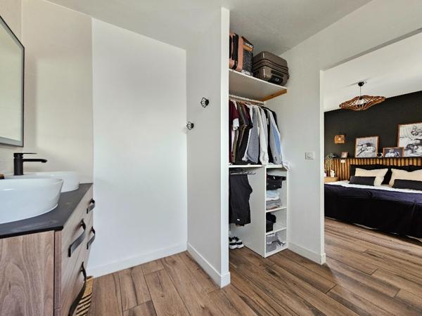 Maison à vendre 16400 La Couronne 7 pièce(s) 173 m2