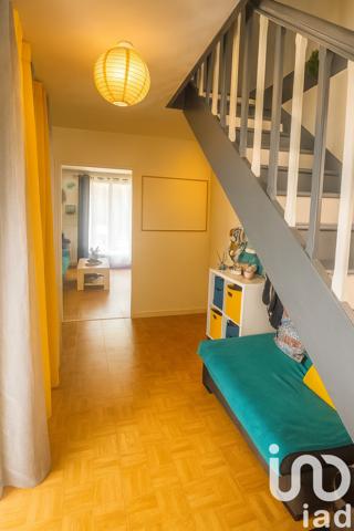 Maison à vendre 4 pièces 79 m² Saint-Pierre-lès-Nemours