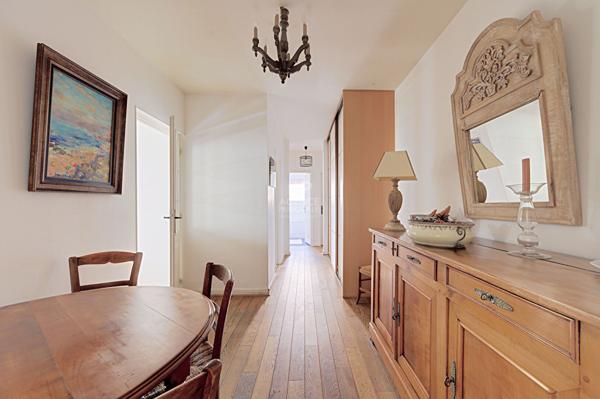 Appartement 3 pièce(s) 73 m2 €475 000 ** - Référence 17839