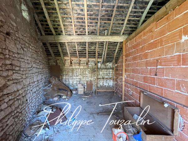 Maison à vendre à Thuré (86) - 3 pièces, 66 m², Terrain 944 m²