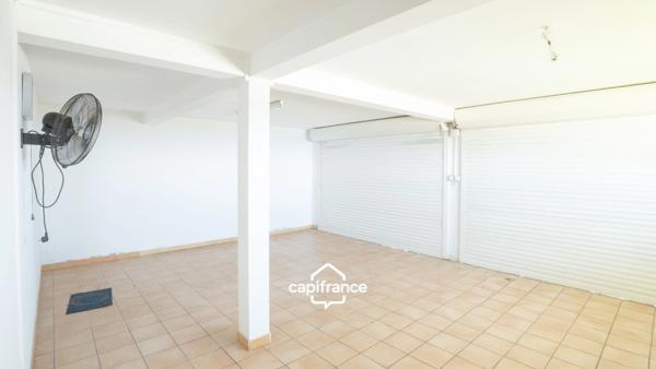 EXCLUSIVITÉ – Maison F4 avec superbe vue, grand terrain arboré à Petite-Île (La Réunion)