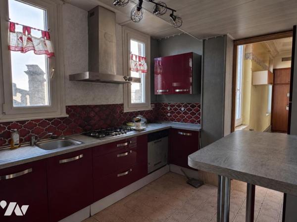 CALAIS - APPARTEMENT T4 DE CARACTERE avec TERRASSE PRIVATIVE de 50 m²