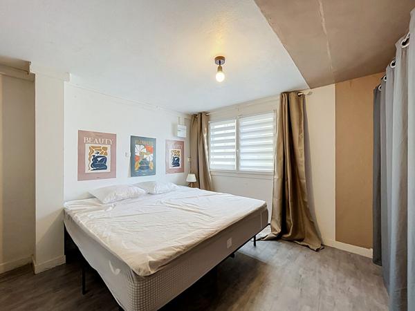 Maison meublée Cholet 6 pièce(s) 206.23 m2