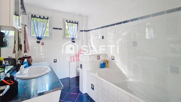 Maison individuelle, sous sol total, au calme...