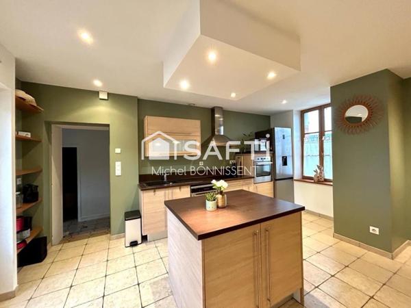 Maison au cœur du village d'Allogny à 10 minutes de Bourges