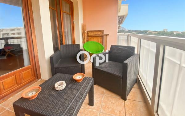 Appartement à vendre    3 pièces • 75,34 m2 Marseille 8