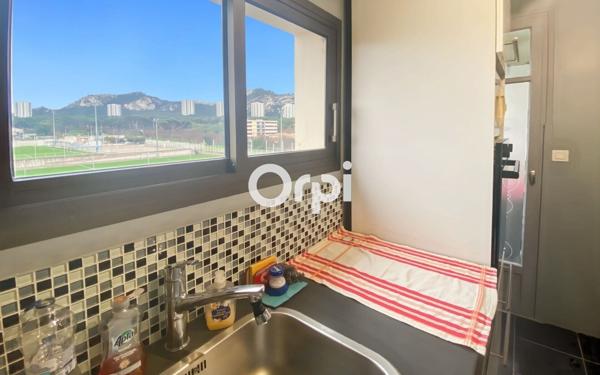 Appartement à vendre    3 pièces • 75,34 m2 Marseille 8