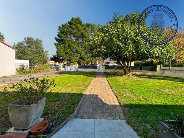 Maison à vendre, plain-pied, Haute-Goulaine, proche du bourg, 4 chambres, dépendance